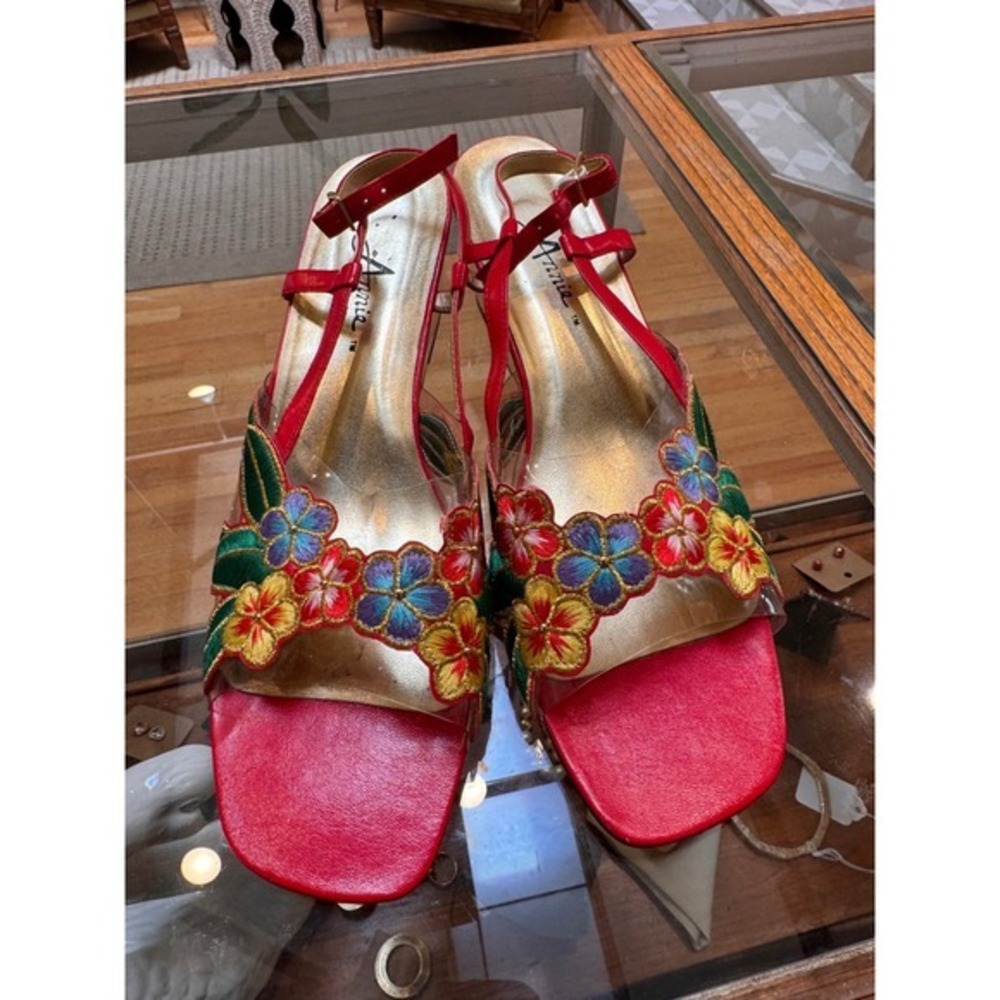 Annie Vintage Red Floral Embroidered Clear Lucite Wedge Sandals Square Toe 12